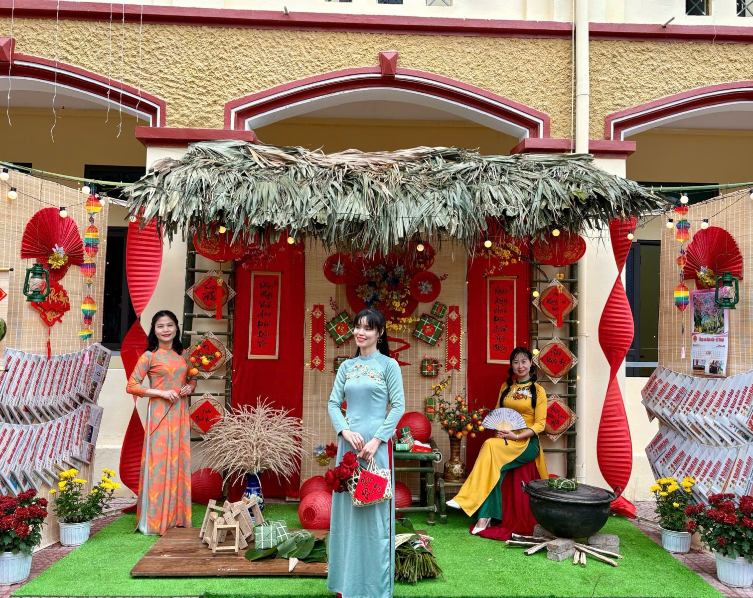 RỘN RÀNG SẮC XUÂN TẠI TRƯỜNG CAO ĐẲNG HẬU CẦN 1