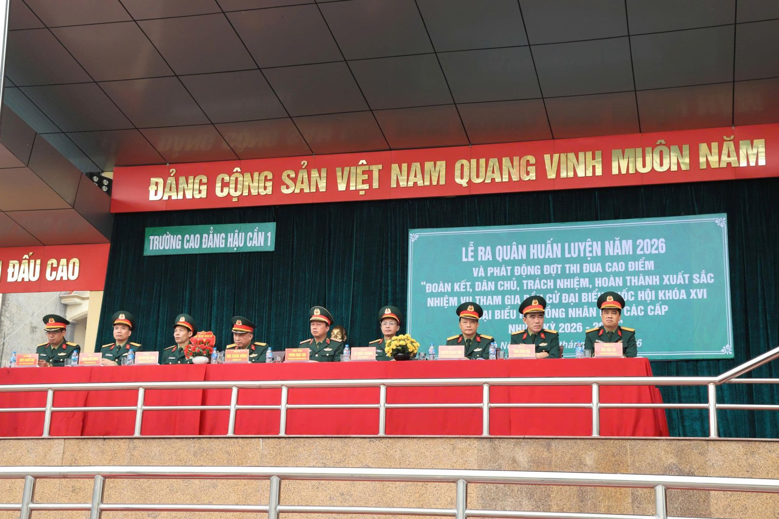 KHÍ THẾ SÔI NỔI TRONG LỄ RA QUÂN HUẤN LUYỆN NĂM 2026 TẠI TRƯỜNG CAO ĐẲNG HẬU CẦN 1